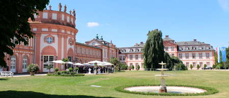 Schloss Biebrich. © Foto: Diether v. Goddenthow