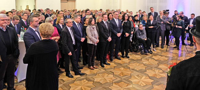 Über 350 Gäste aus über Gäste aus Gesellschaft, Kultur, Politik, Kirchen und Wirtschaft. © Foto: Diether v. Goddenthow