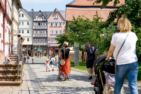 238.450 Besucher fanden 2019 ihren Weg ins Freilichtmuseum Hessenpark. Foto: Jens Gerber