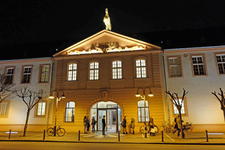 Landesmuseum Mainz © Foto: Diether v Goddenthow