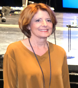 Ministerpräsidentin Malu Dreyer: „Nora Gomringer ist eine der großen Sprachartistinnen, die mit ihrer feinsinnigen und reflektierten Dichtung die moderne Literaturszene prägt“ © Foto Diether v. Goddenthow-