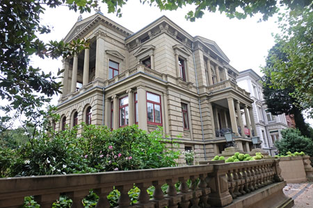 Wiesbadener Literaturhaus Villa Clementine Archivbild Diether v. Goddenthow